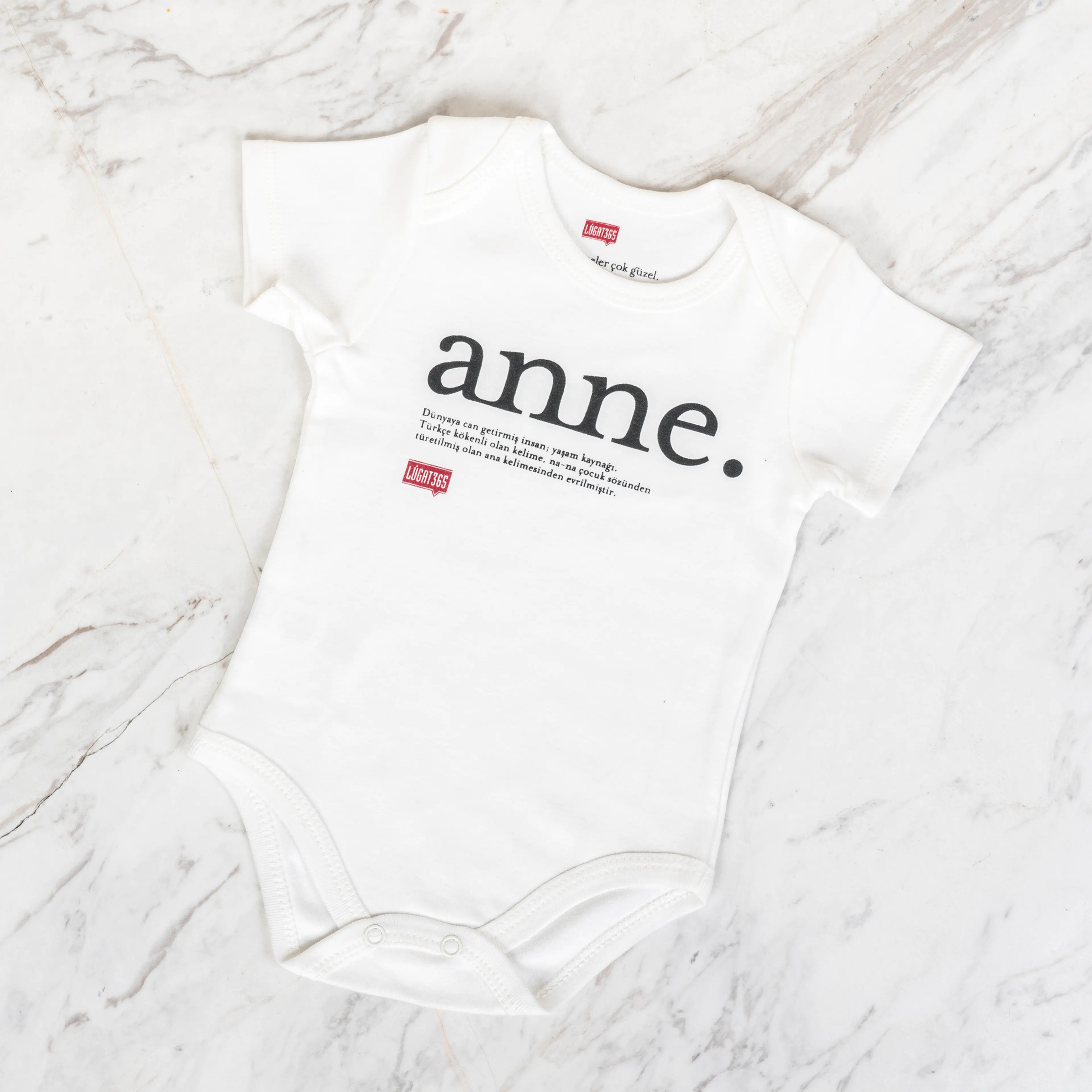 /blobs/lugat-365-anne-zibin-ee63e94360f04fa2a645f069a73a7e1c.webp?ts=09132142