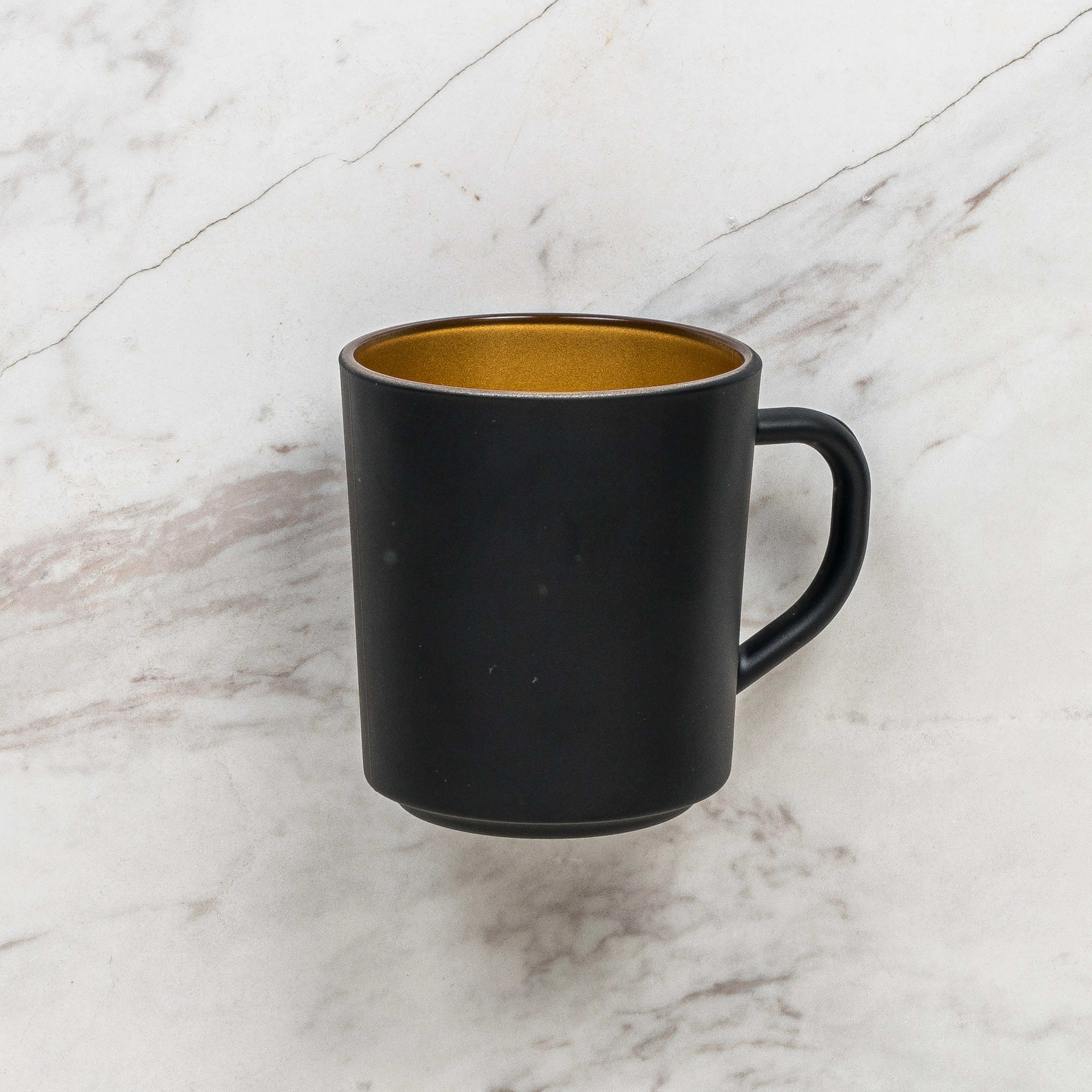 /blobs/mat-siyah-ici-gold-detayli-cam-kupa-f36d1804a5f24cb98ac590e806a1341e.webp?ts=09132142