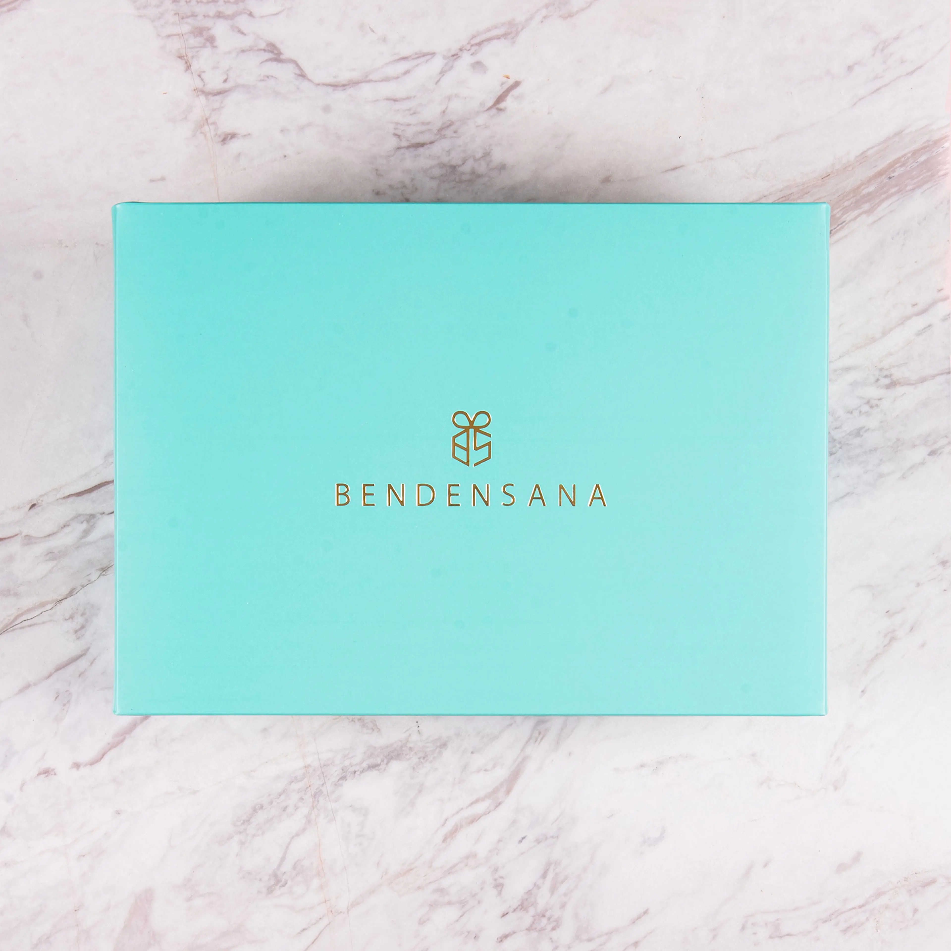 /blobs/mint-green-f747e7bc488843ee9f2d3287a49dd1df.webp?ts=06052043