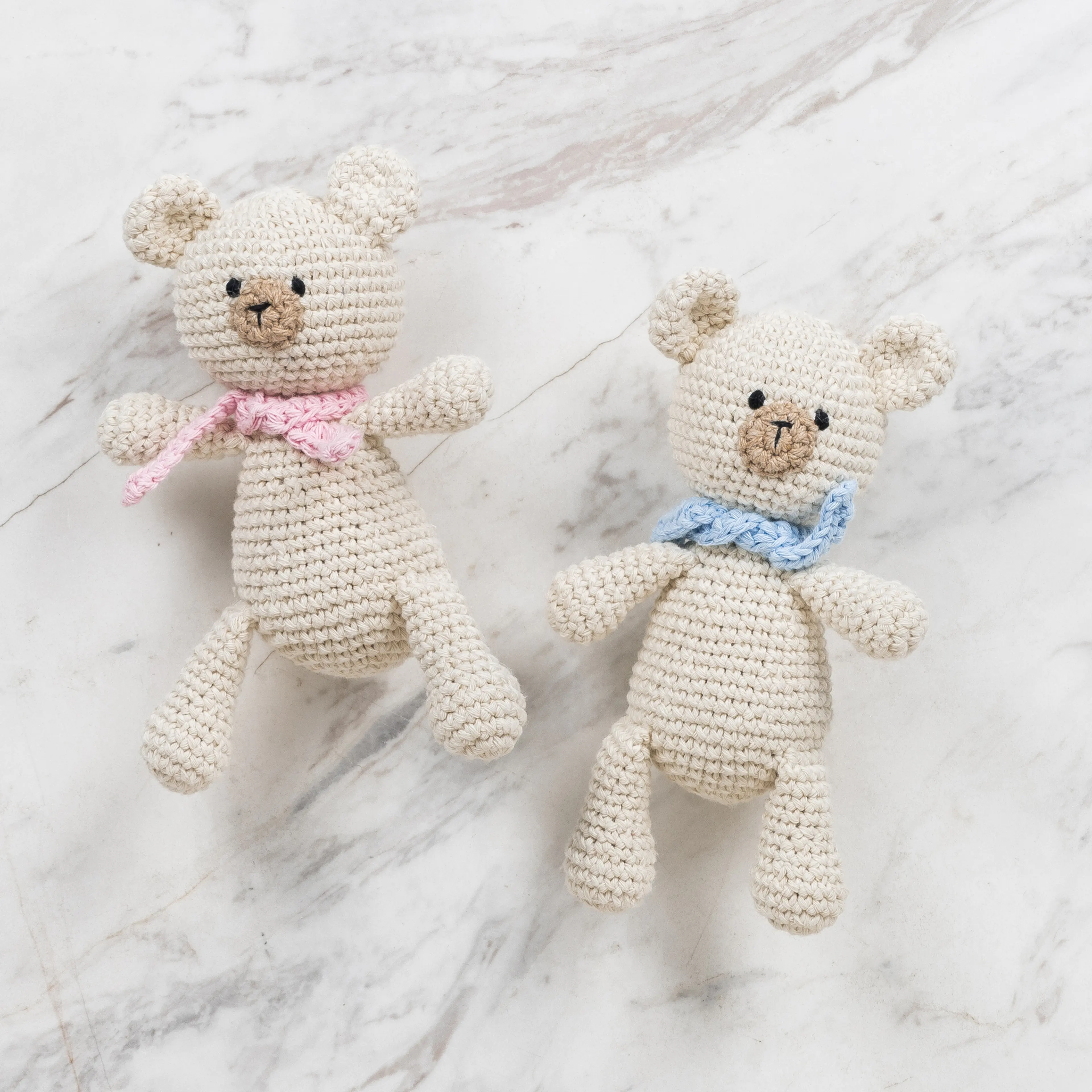 /blobs/pembe-orgu-el-isi-kucuk-ayi-8508b15f706441e2ac892c103d3b9677.webp?ts=09132142