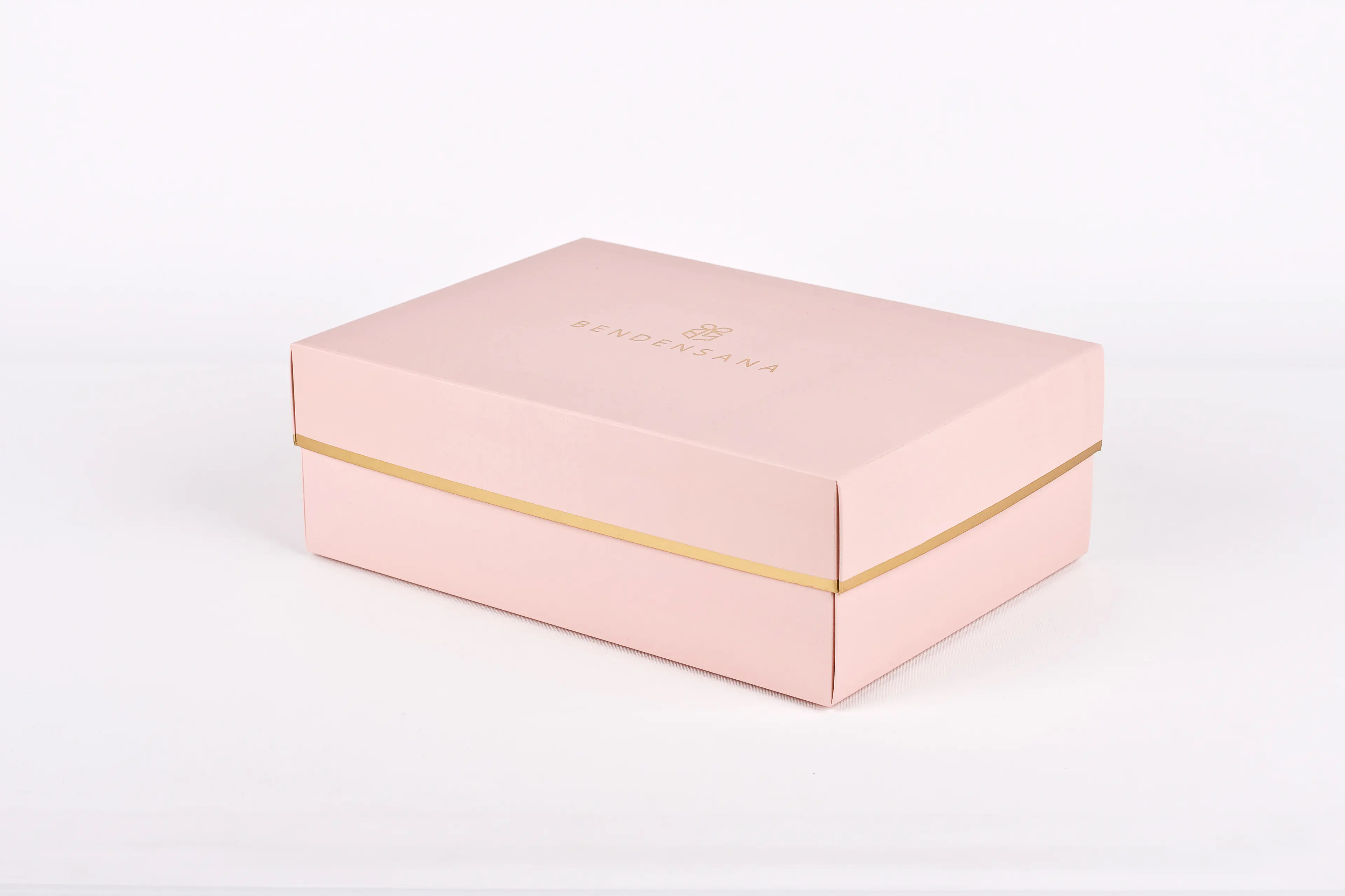 /blobs/powder-pink-c3e41cf1909e4333bb807c371c7d77e5.webp?ts=06052043