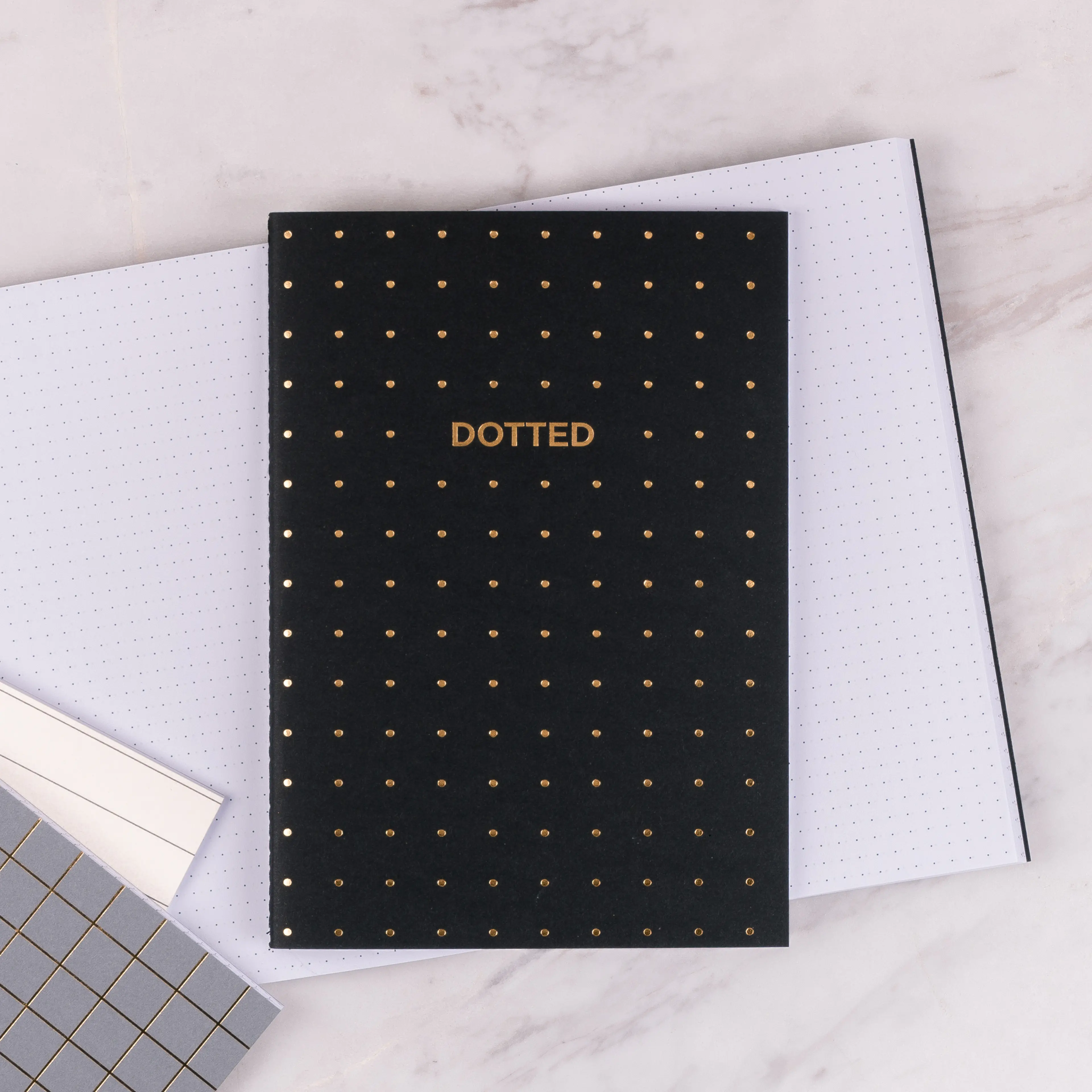 /blobs/siyah-gold-dotted-baskili-puantiyeli-defter-af4f0967cb0f47bca1020739f2debf2c.webp?ts=09132142