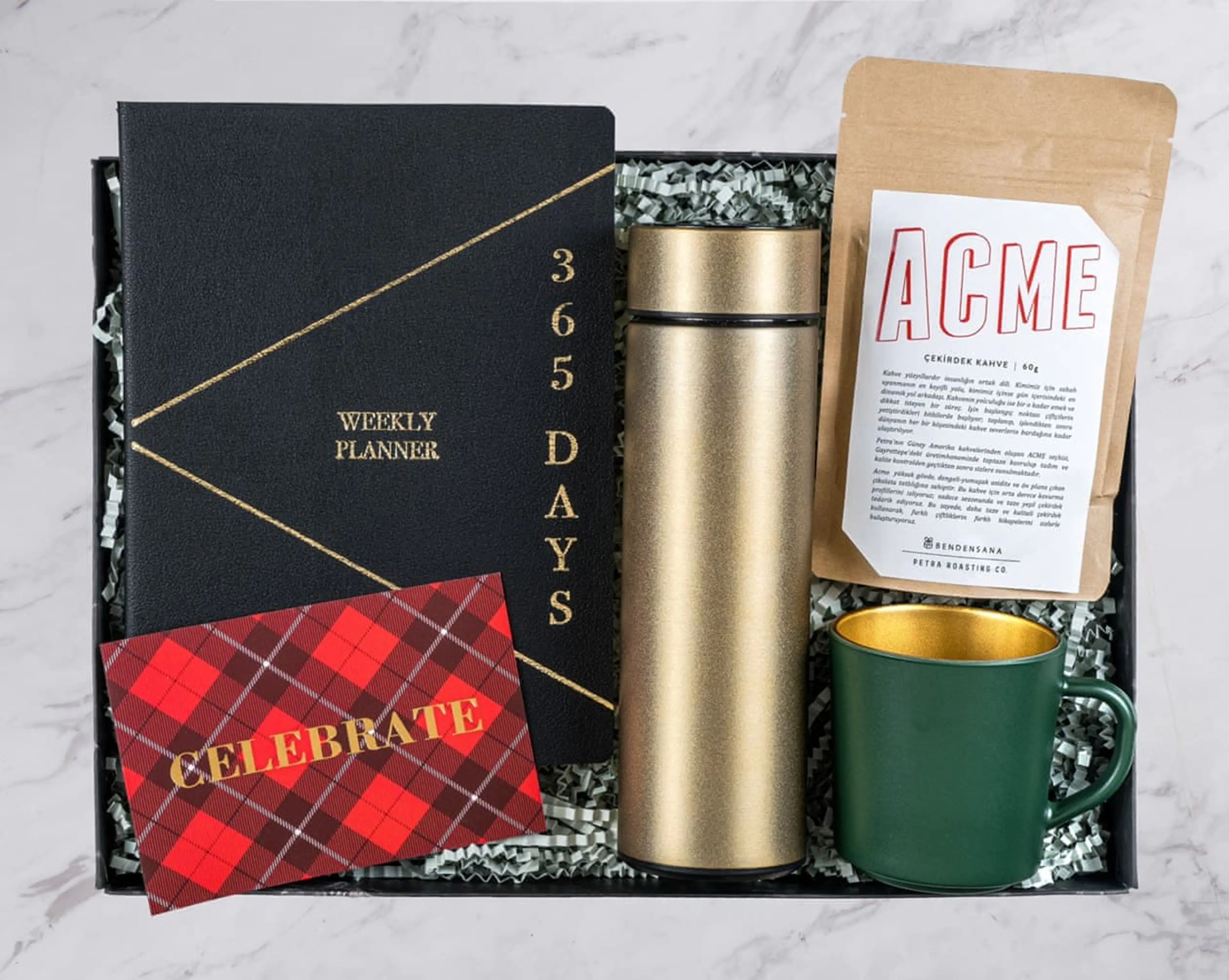 Siyah Gold Şıklığı Hediye Kutusu