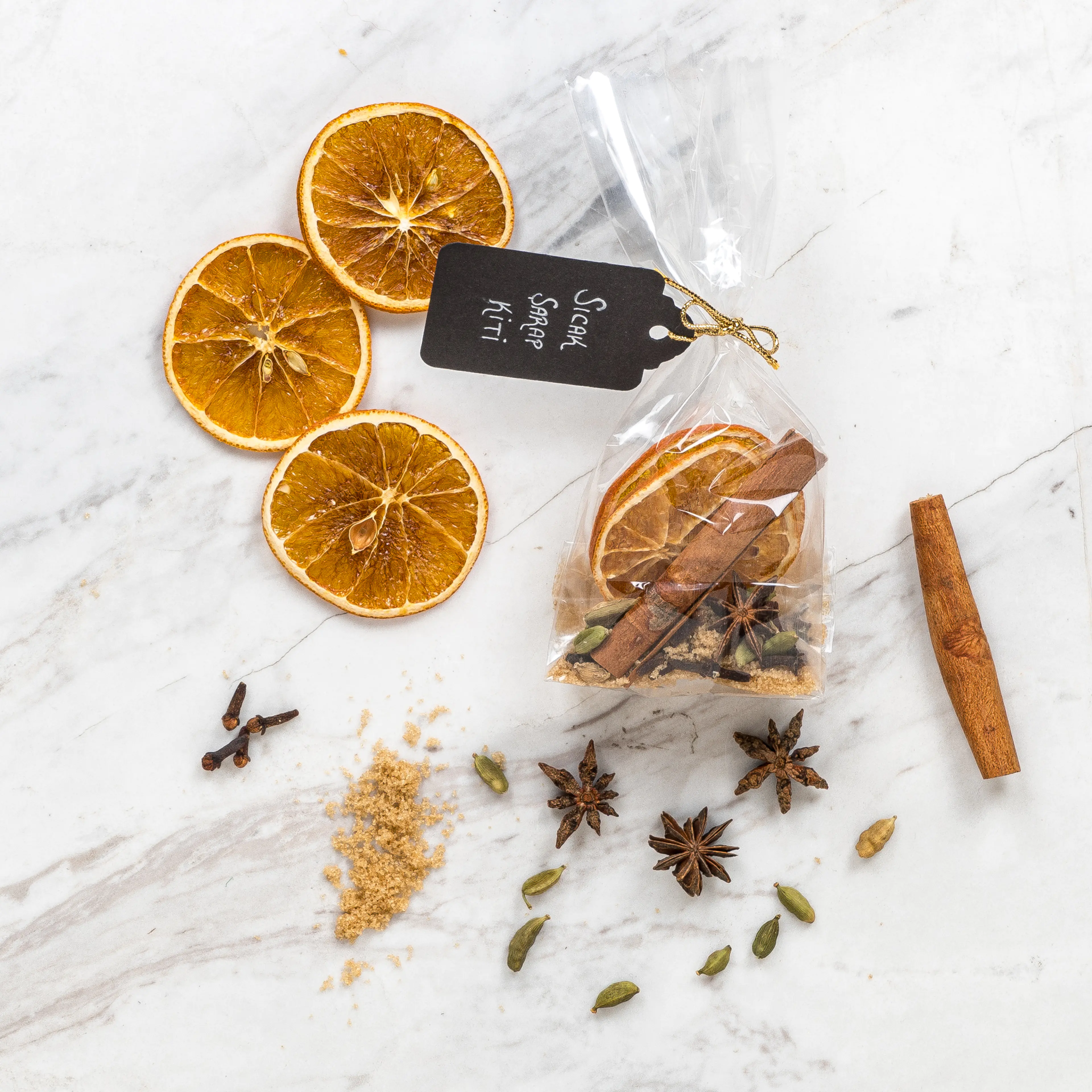 /blobs/tarcinli-sicak-sarap-kiti-f81676dc43b8422cbe2885950a457508.webp?ts=09132142