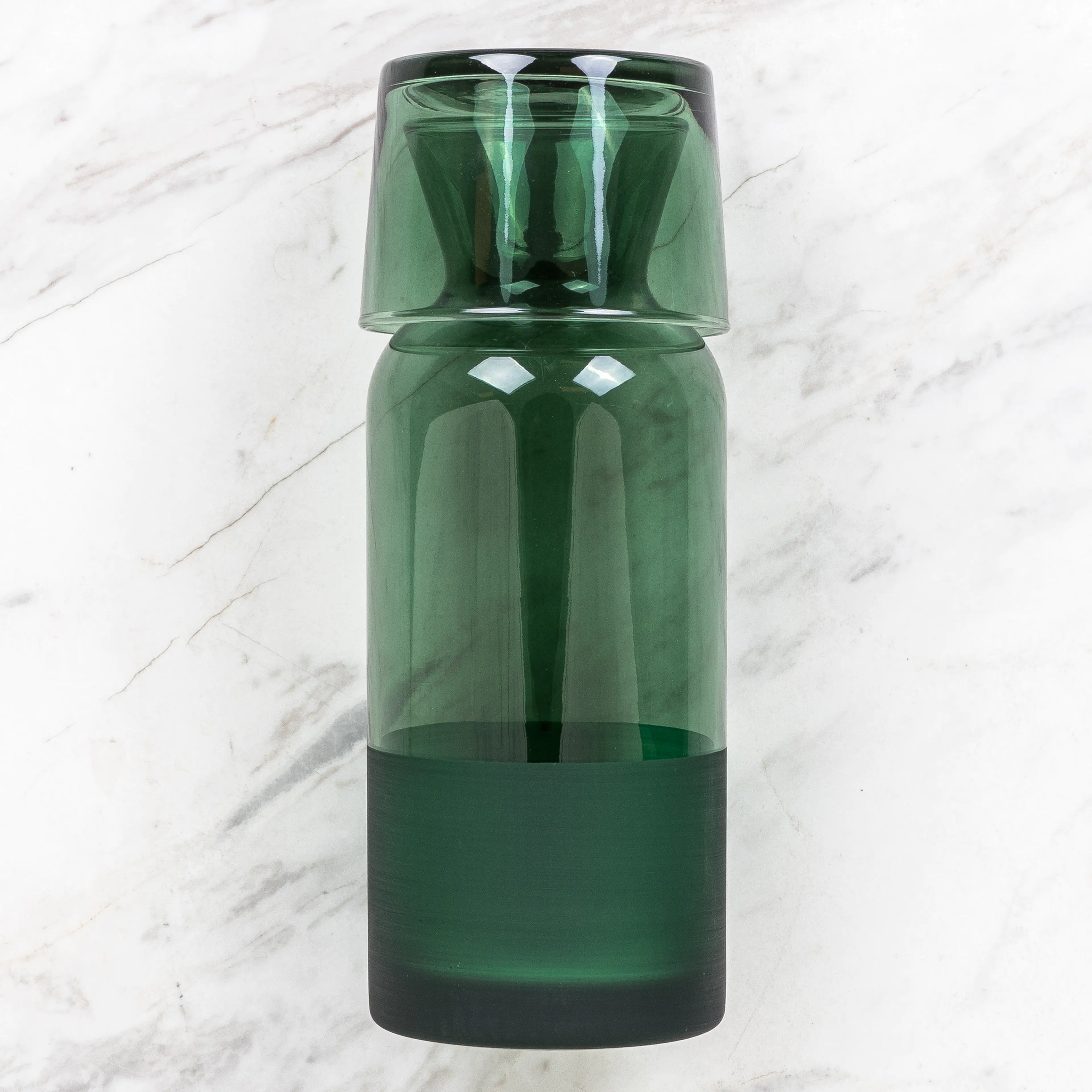 /blobs/yesil-buzlu-cam-bardakli-700cc-surahi-0fec65b3c5aa4cb2aab5f9700d12e5d6.webp?ts=09132142